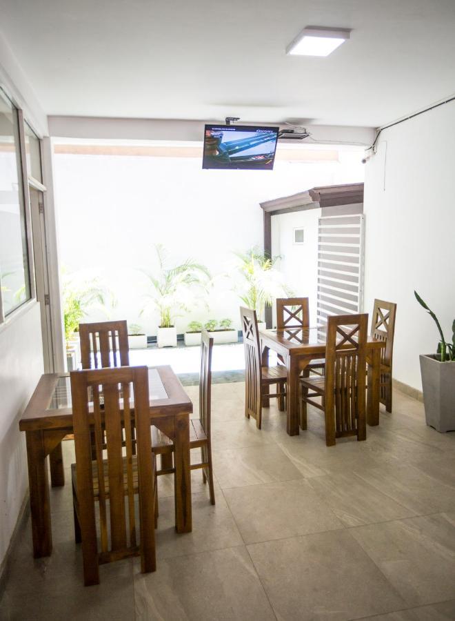 Maple Tree Residencies Hotel Dehiwala-Mount Lavinia Exterior photo